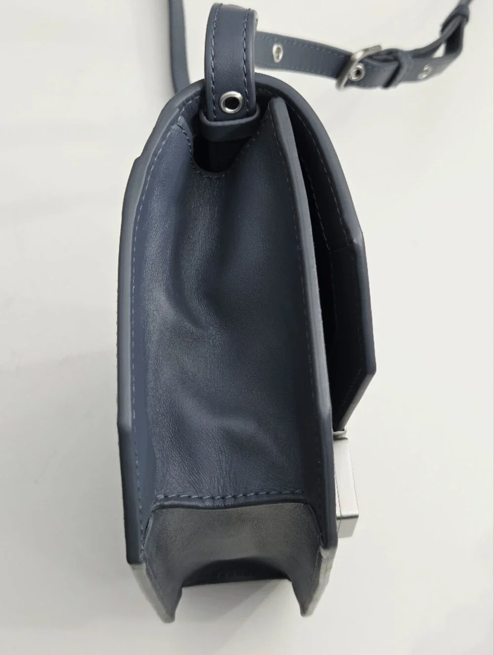EXCELLENT LE TANNEUR ROSE CROSSBODY BAG - CLAY BLUE SMOOTH LEATHER